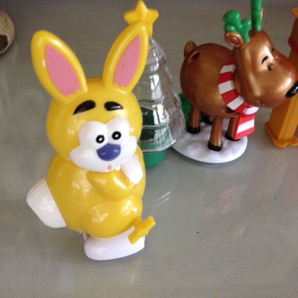 4 Christmas and 1 Easter Candy Dispensers - Picture 2 of 4